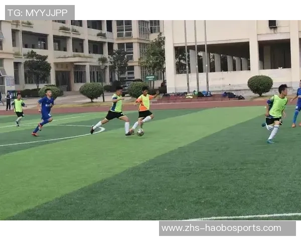 足球女郎李的精彩人生与绿茵场上的奋斗故事